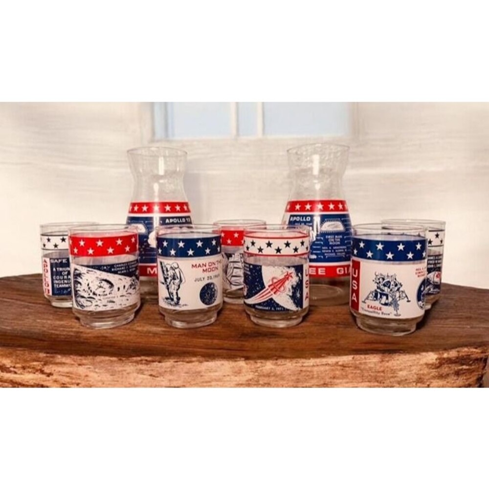 Set of 2 Libby Vintage Apollo Red White and Blue 2 Carafe With 7 Glasses NASA